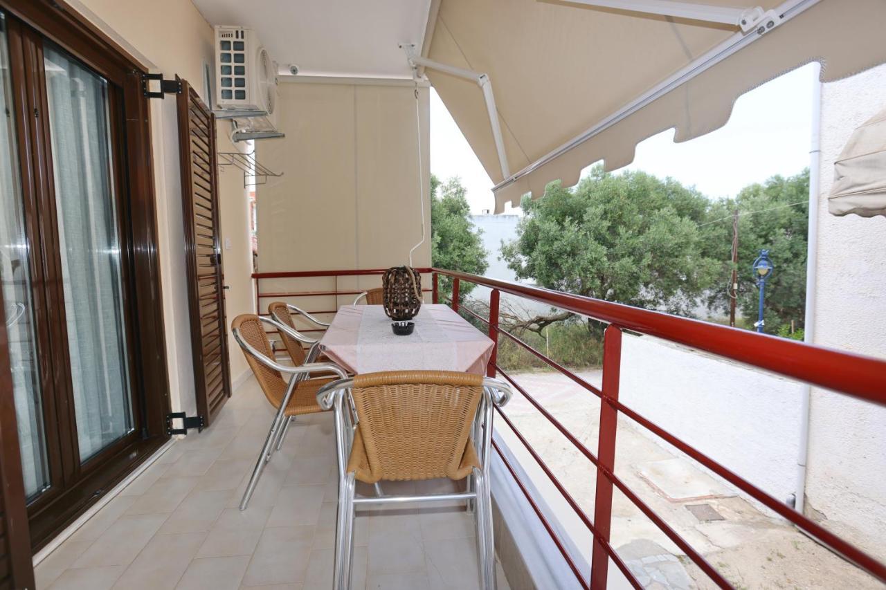 Katerina Apartments Pefkochori Bagian luar foto