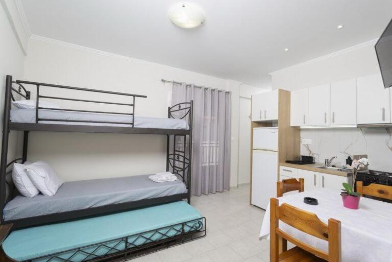Katerina Apartments Pefkochori Bagian luar foto
