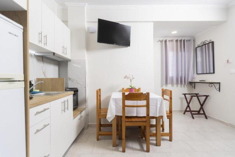 Katerina Apartments Pefkochori Bagian luar foto